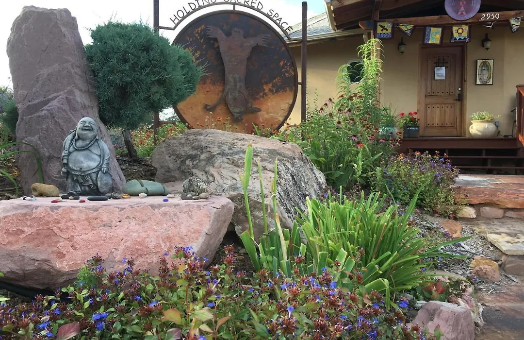 Red Moon Lodge-1